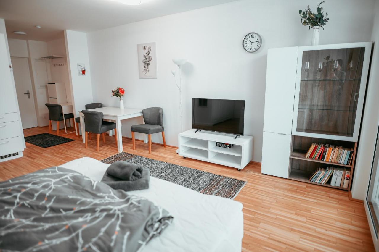 Vienna Danube Apartment 45 Luaran gambar